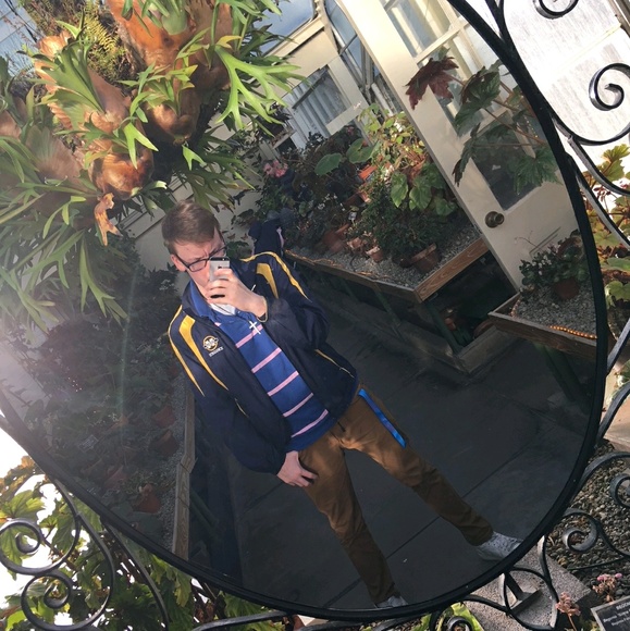 Meet your Posher, George - Picture 1 of 1